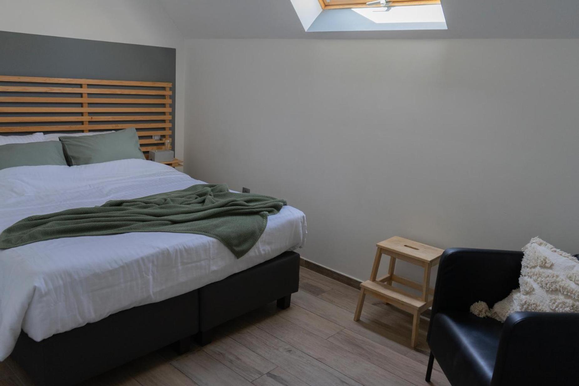 Au Petit Canteleu - Bed & Breakfast Beloeil Kültér fotó