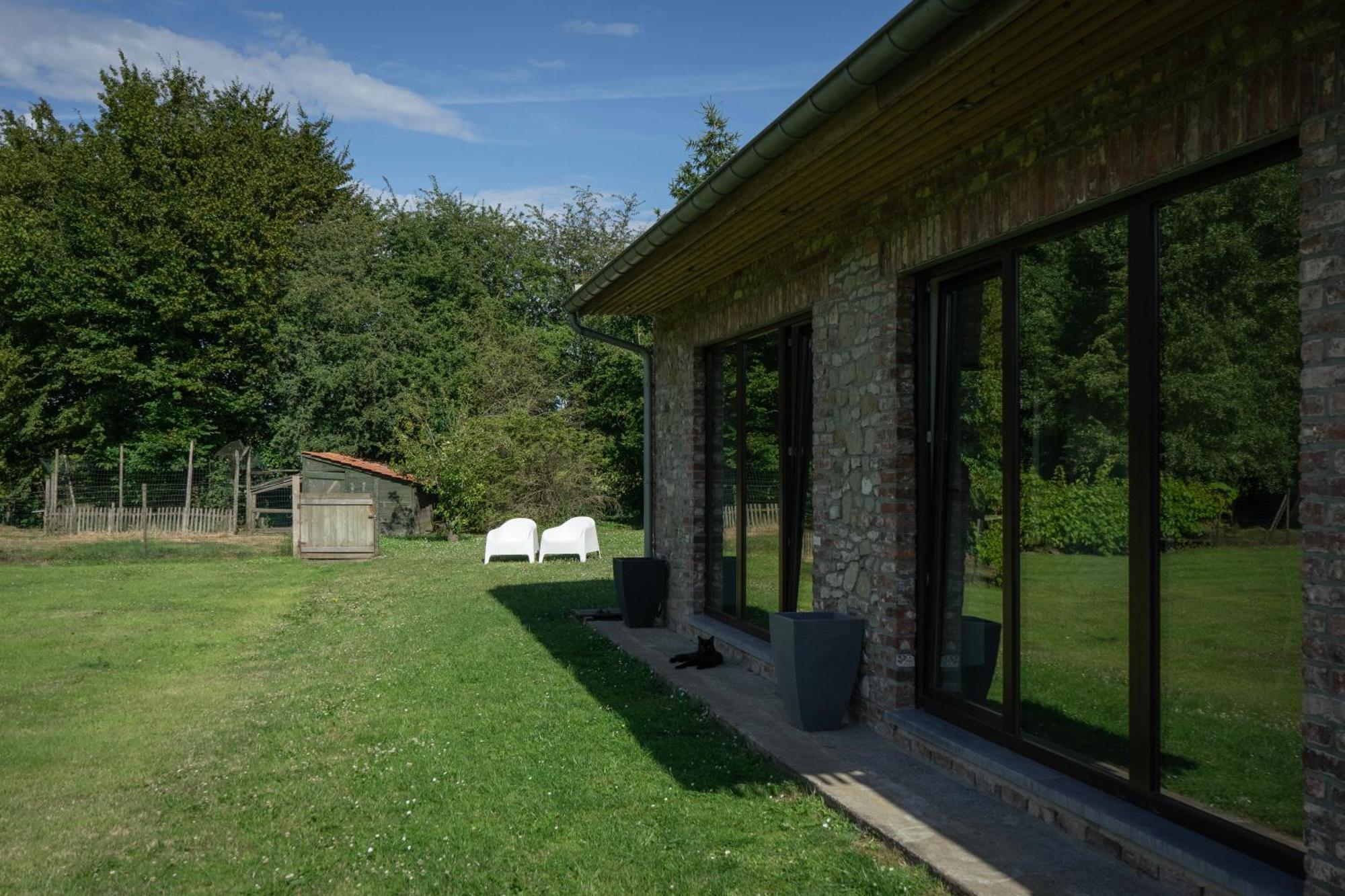 Au Petit Canteleu - Bed & Breakfast Beloeil Kültér fotó